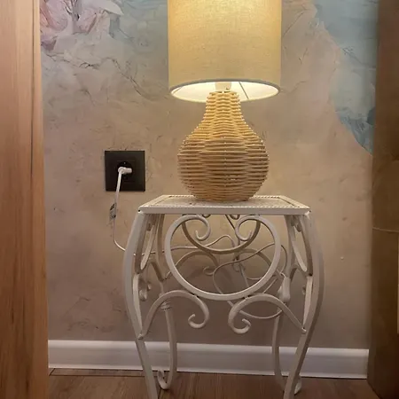 Golden Apartment