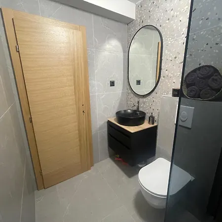 Golden Apartment